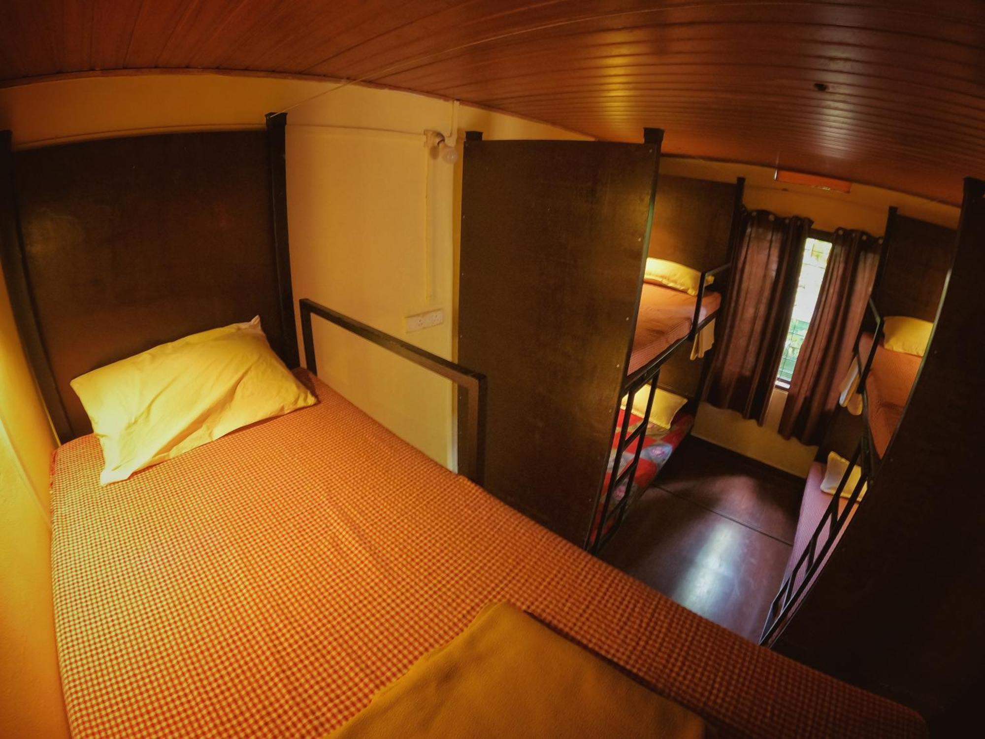 Monsoon Retreats Ecostay- Treehouse Thekkady Exteriör bild