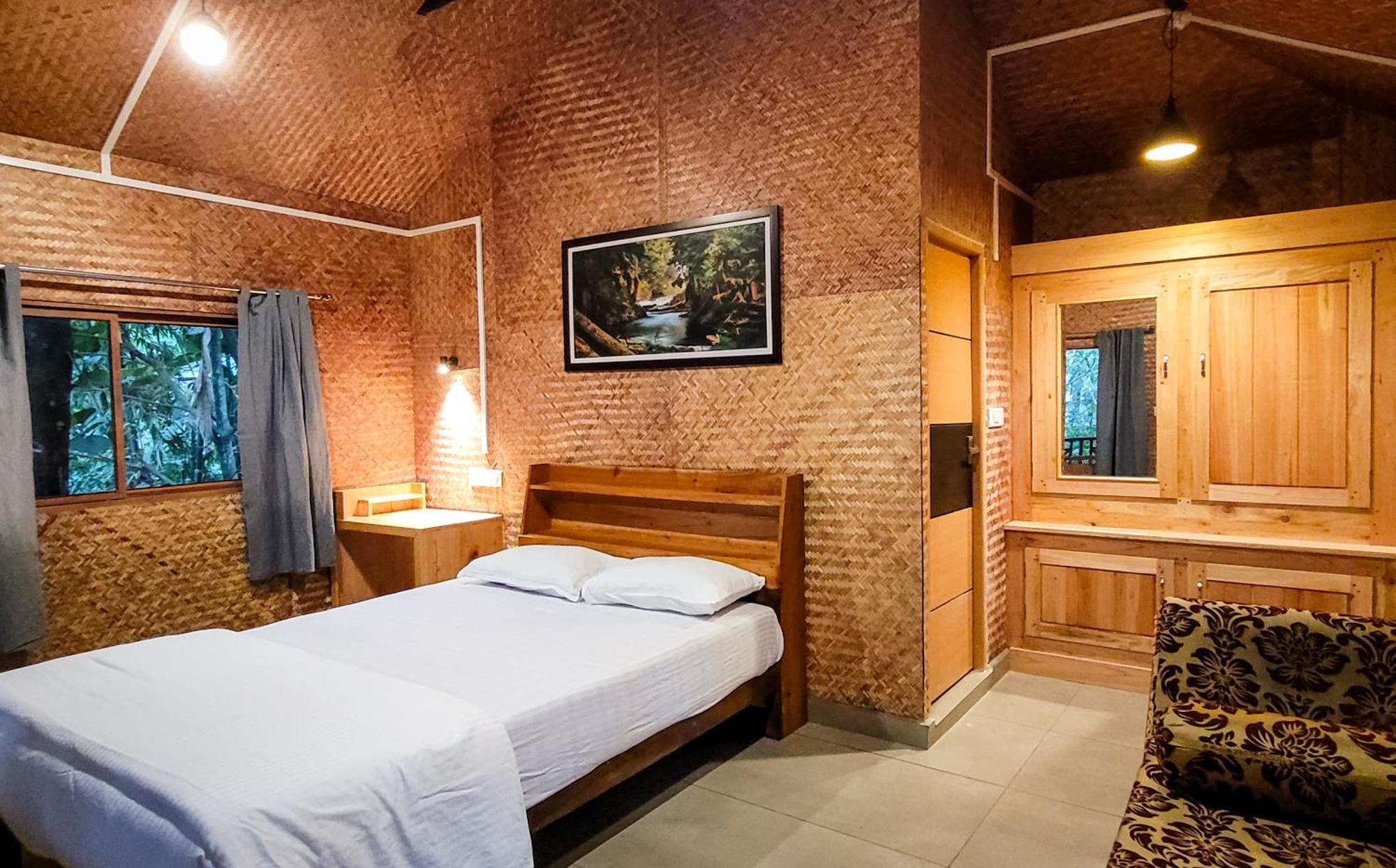 Monsoon Retreats Ecostay- Treehouse Thekkady Exteriör bild